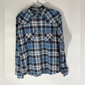 Ariat Men's Casual Blue and White Plaid Shirt